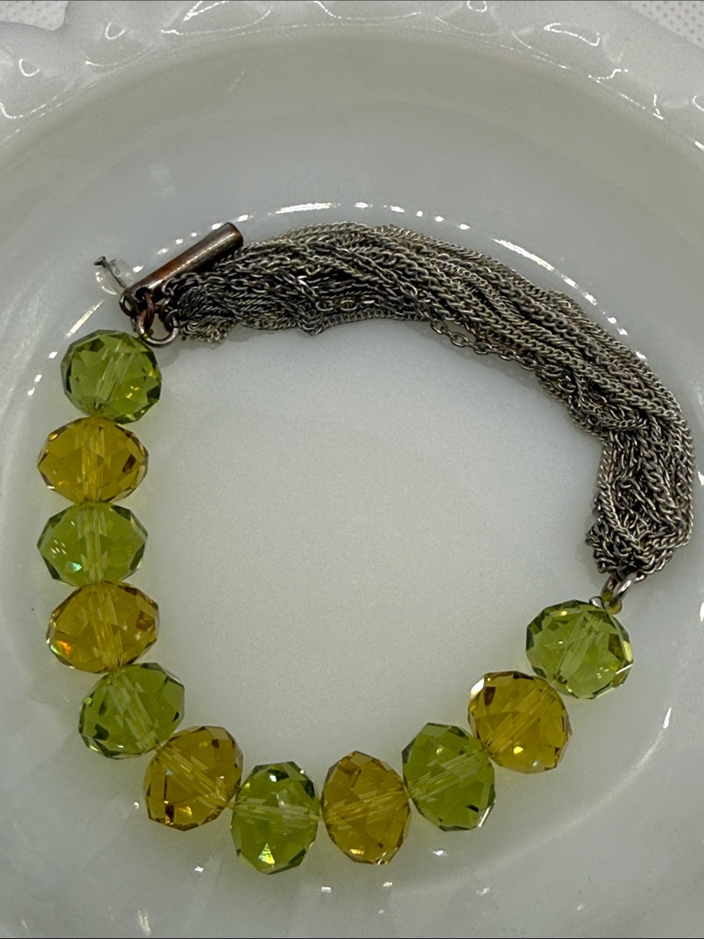Kenneth Cole faceted Green Yellow Crystal Bead Bracelet silvertone stretch